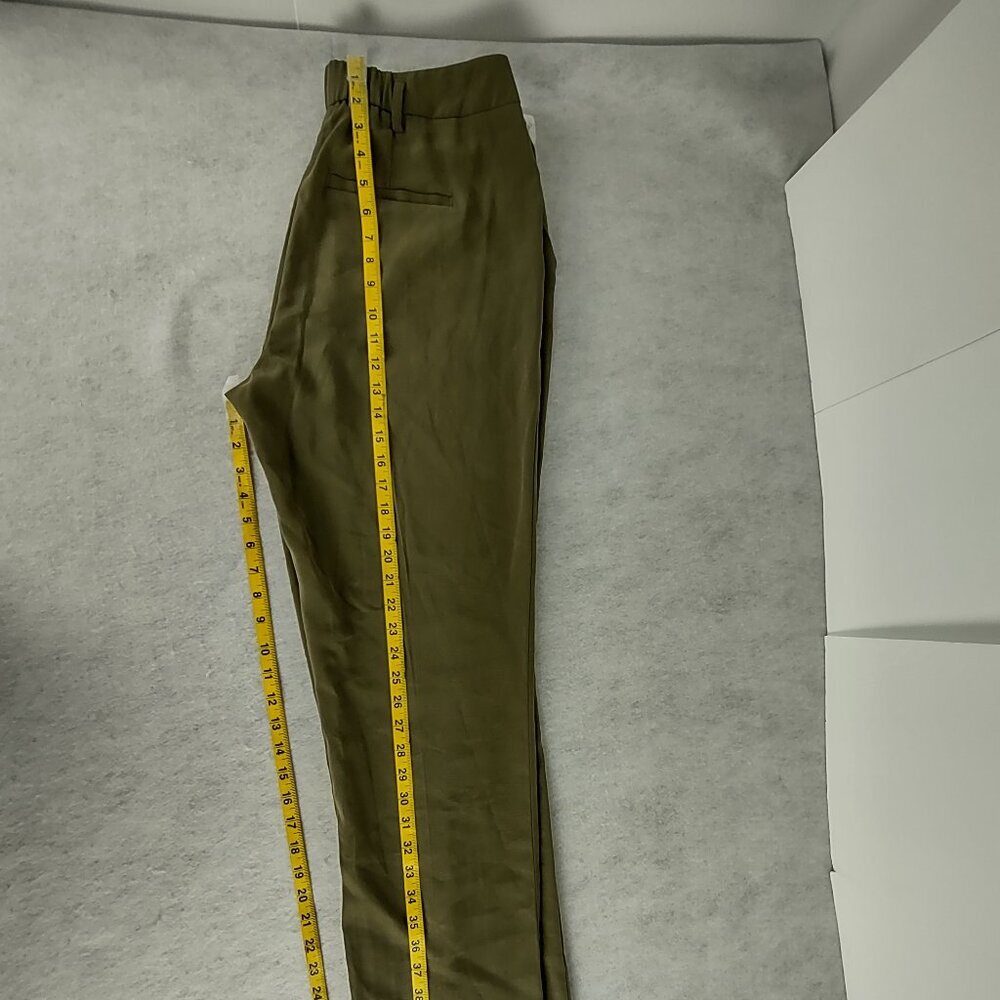 A New Day Women's Lightweight Elastic Waist Olive Green Chino Pants Sz 10R (NWT) - Picture 8 of 12